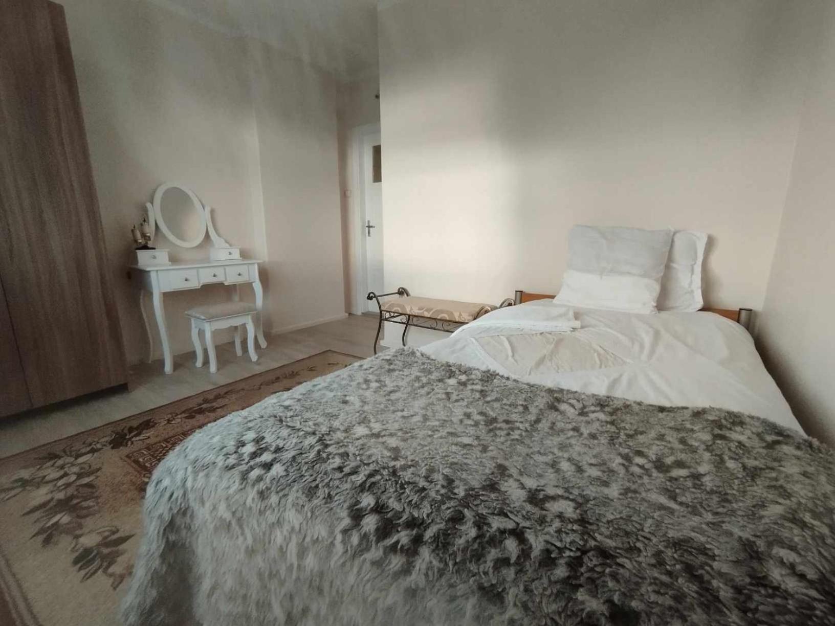 Sweet Home Taurage Luaran gambar